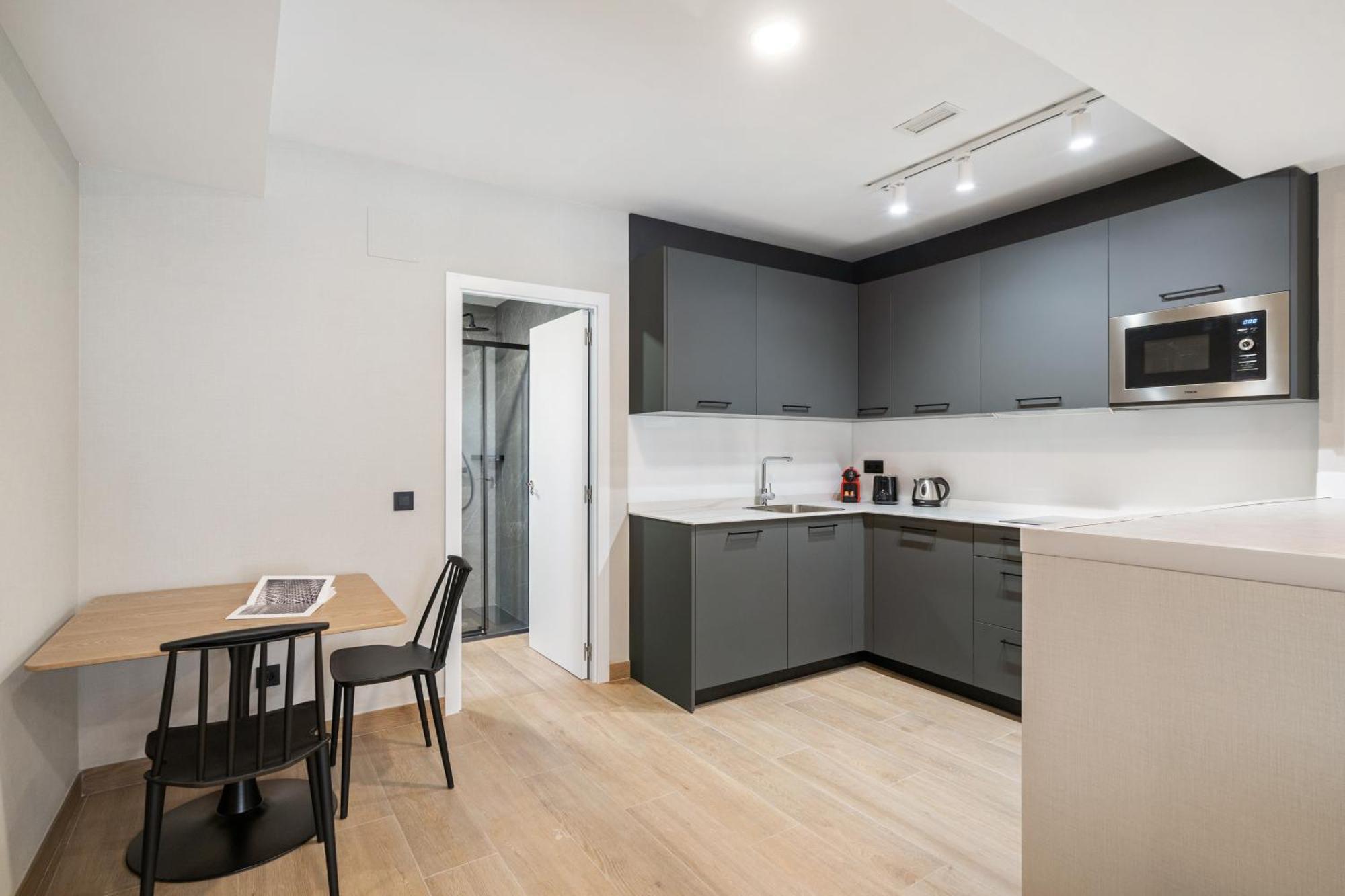 Dobo Madrid Cabrera Apartment Bagian luar foto